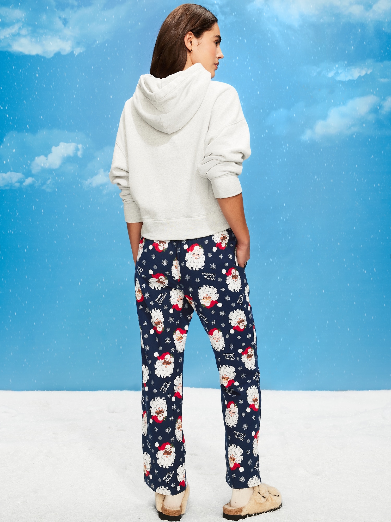 Old Navy x Disney Mid-Rise Printed Flannel Pajama Pants for Women
