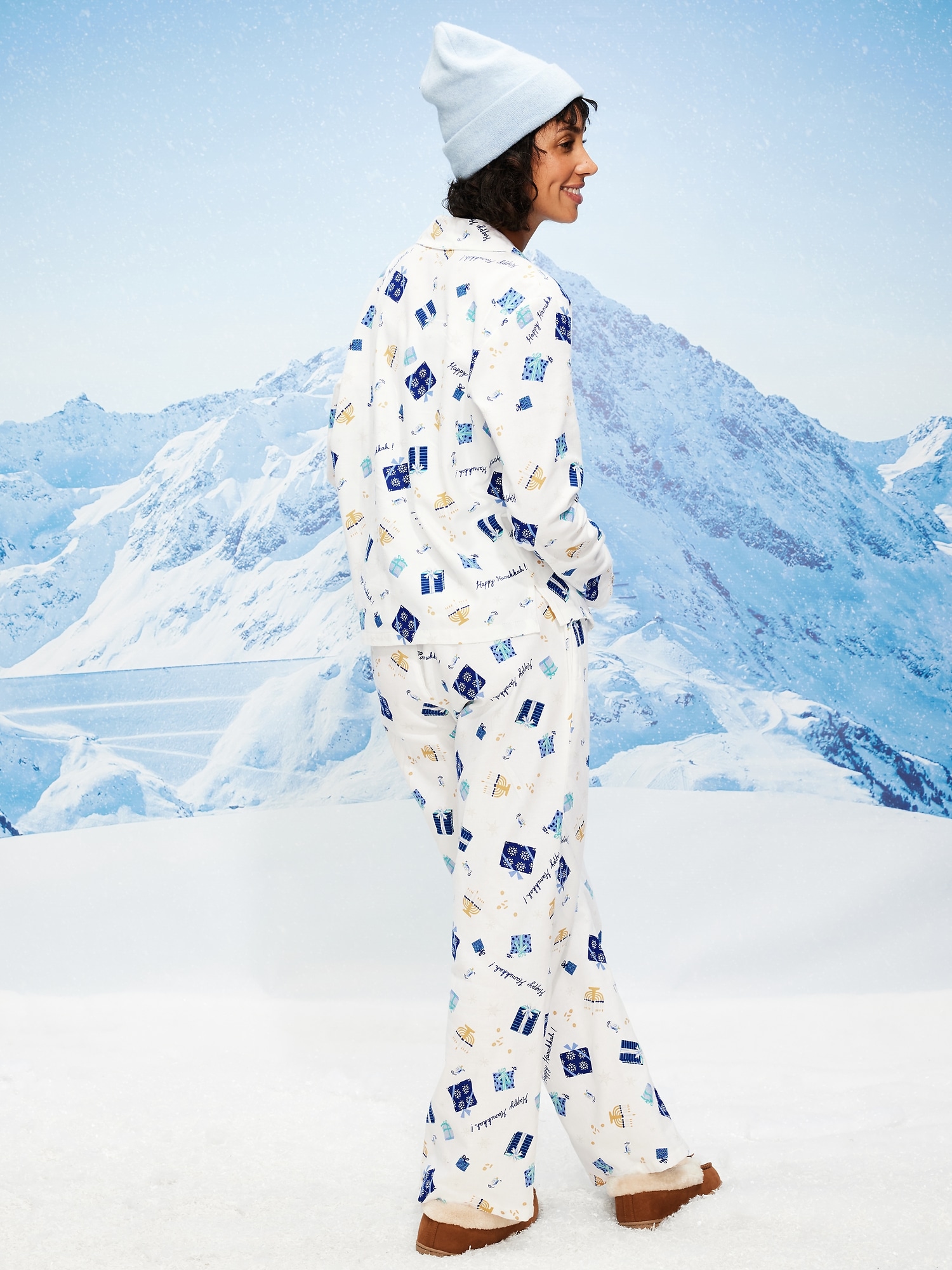 Old Navy x Disney Mickey Mouse & Friends Printed Flannel Pajama Set for Women