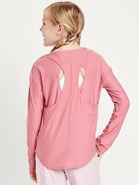 Image number 2 showing, CloudMotion Long-Sleeve Back-Cutout Performance T-Shirt for Girls