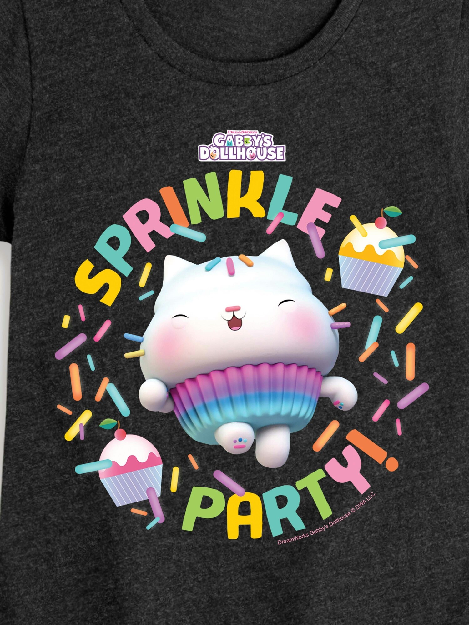 Футболка Old Navy Gabbys Dollhouse Sprinkle Party Fitted Short Sleeve T-Shirt для малышей, цвет: Чёрный — фото 2