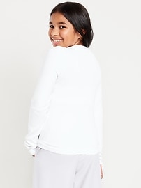 Image number 2 showing, Fitted Seamless Long-Sleeve Ribbed Performance Top for Girls