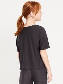 Image number 2 showing, CloudMotion Cropped Graphic Performance T-Shirt for Girls