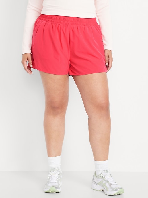 Image number 7 showing, Extra High-Waisted Crinkle Run Shorts -- 3-inch inseam