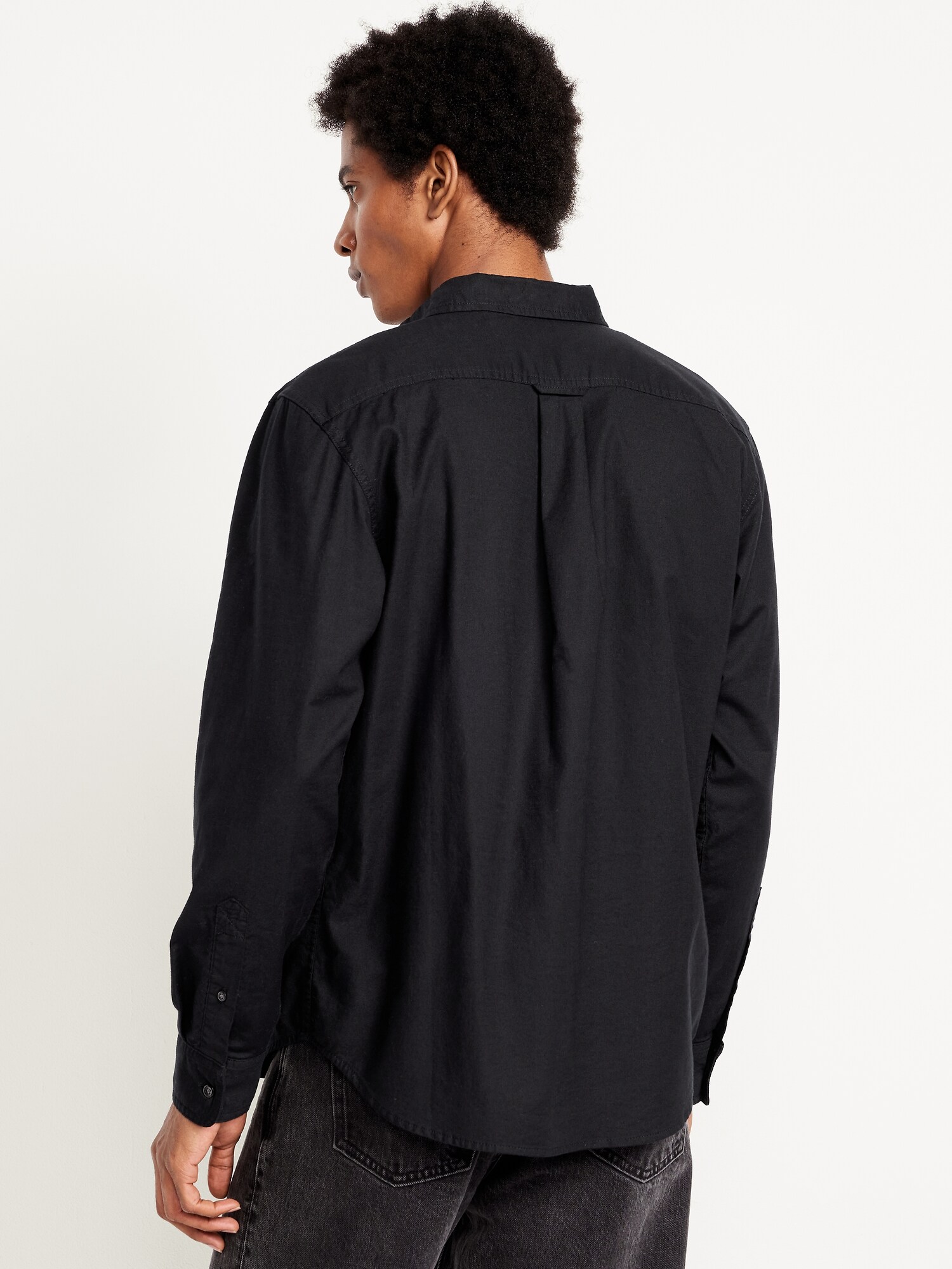 Мужская рубашка Old Navy Classic Fit Everyday Oxford, цвет: Чёрный — фото 2
