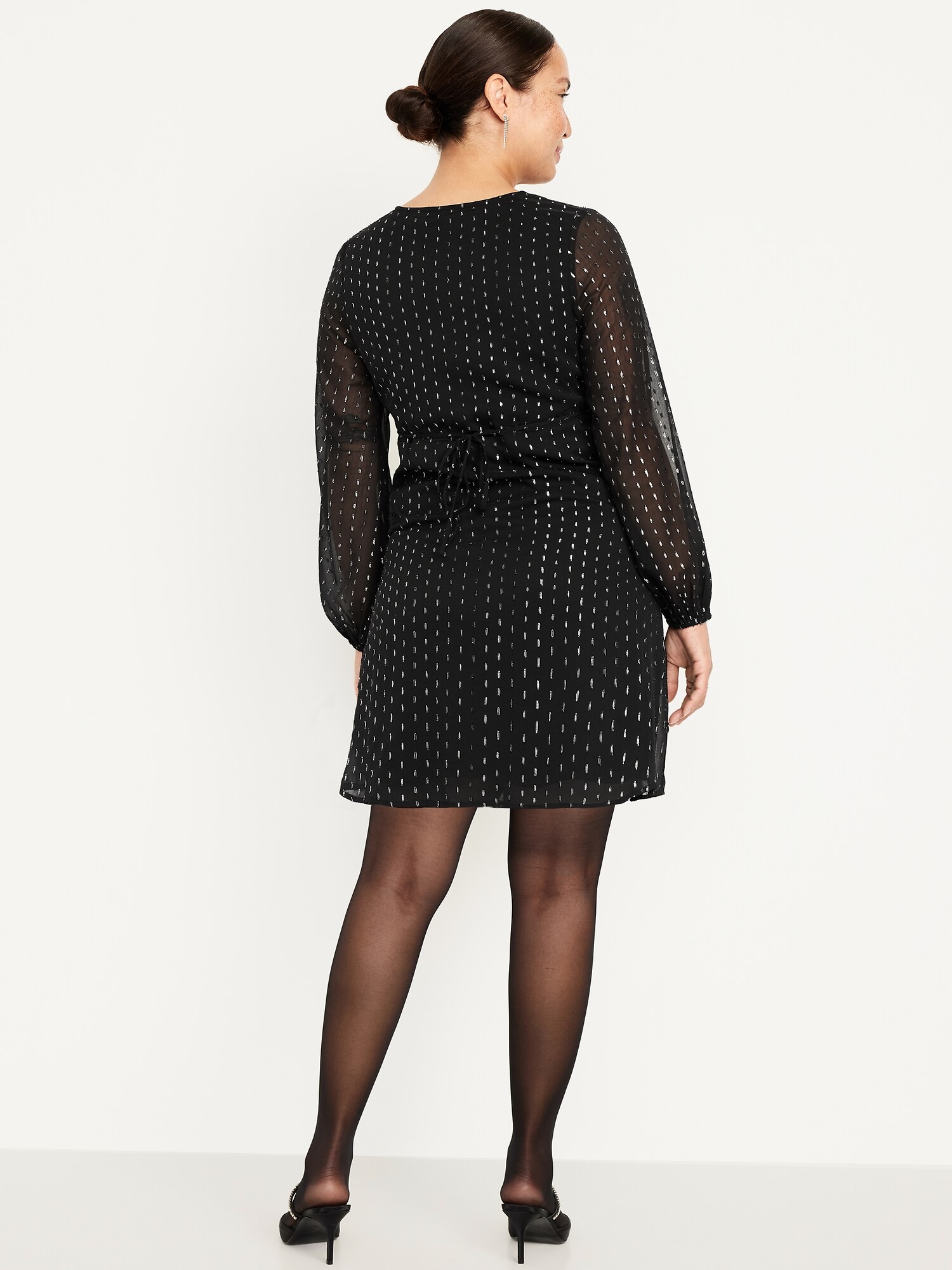 Женское платье Old Navy Maternity Textured Long-Sleeve Mini, цвет: Чёрный — фото 2