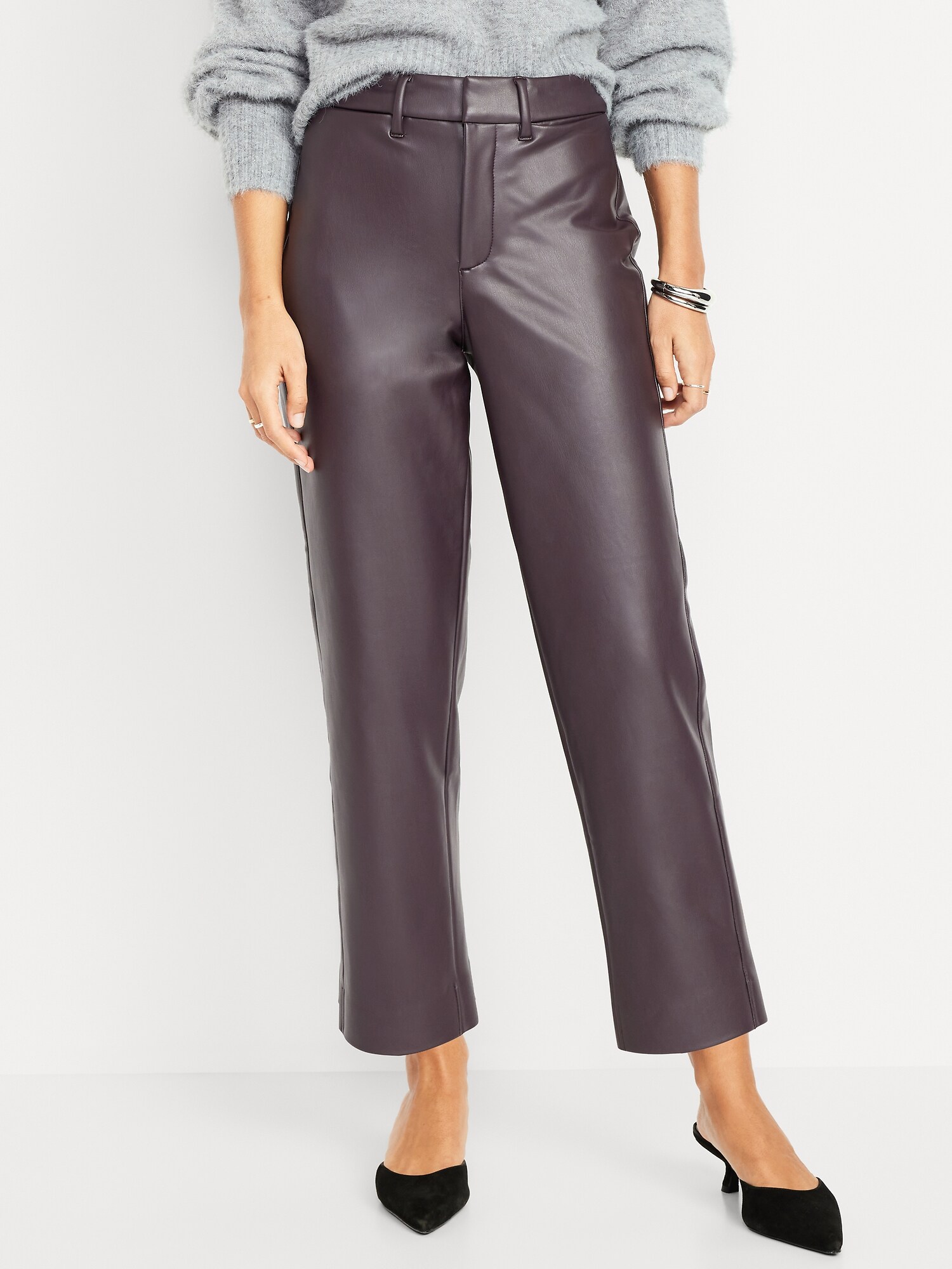 Женские брюки Old Navy High-Waisted Faux-Leather Pixie Straight, цвет: Boxwood — фото 2