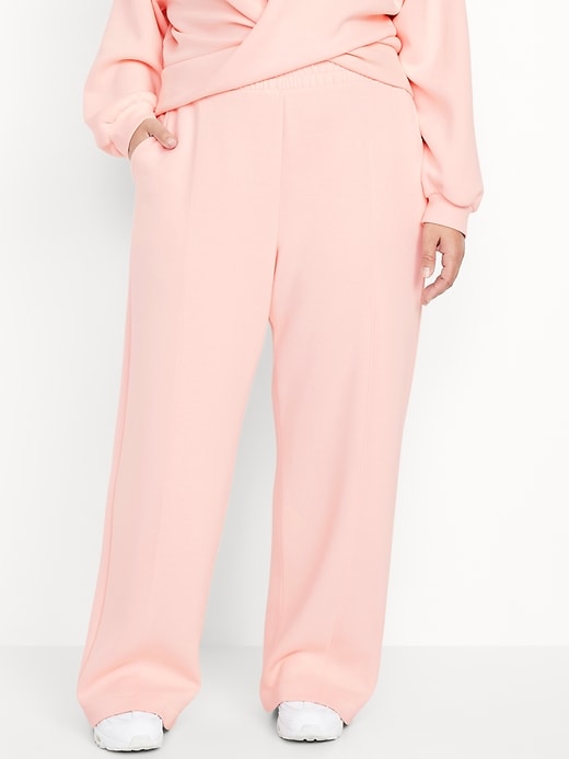 Image number 7 showing, High-Waisted Bounce Fleece Wide-Leg Sweatpants