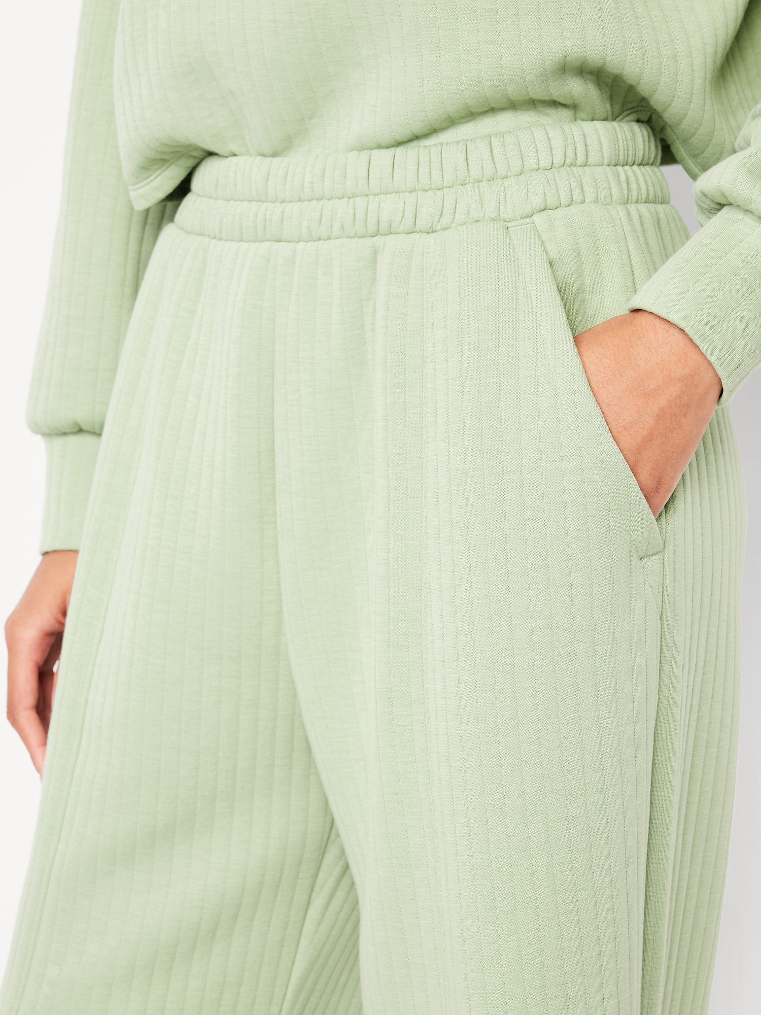 High-Waisted Bounce Fleece Quilted Wide-Leg Sweatpants