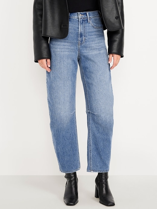 Image number 2 showing, High-Waisted Wow Barrel Ankle Jeans