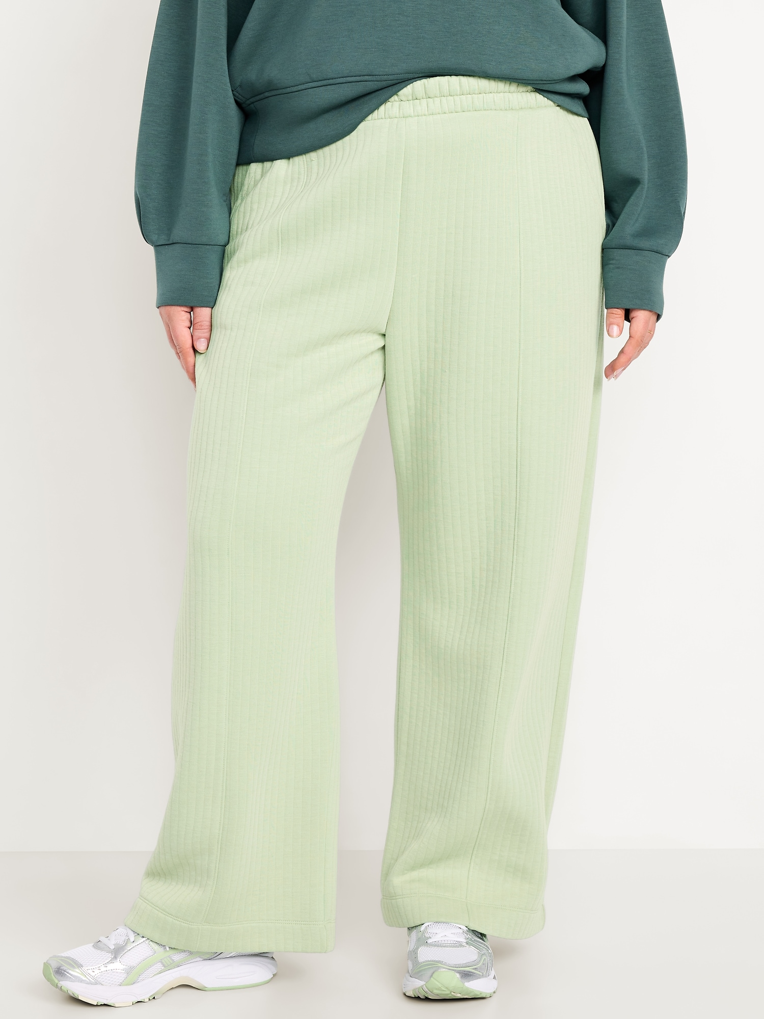 High-Waisted Bounce Fleece Quilted Wide-Leg Sweatpants