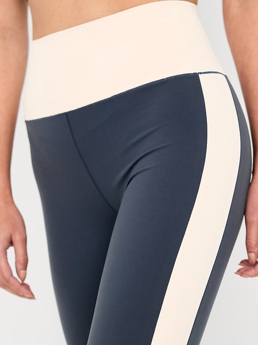 Image number 3 showing, Extra High-Waisted StudioSmooth 7/8 Leggings