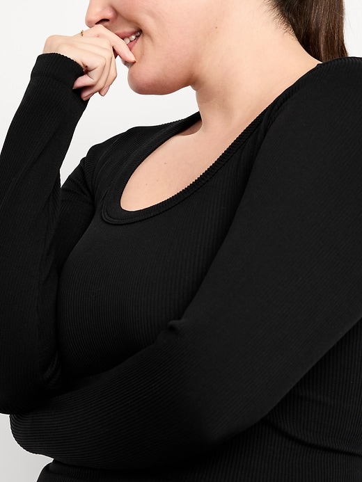 Image number 4 showing, Exhale Seamless Fitted Rib T-Shirt