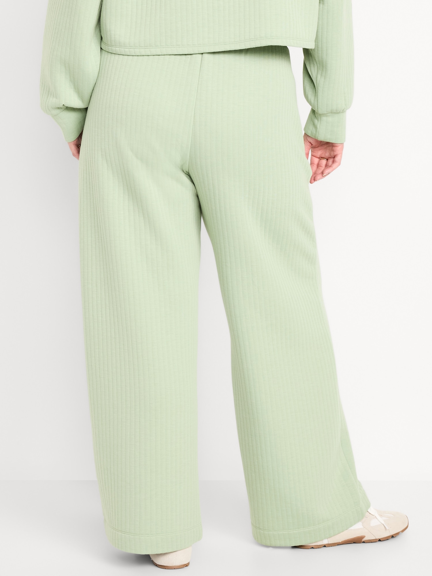 High-Waisted Bounce Fleece Quilted Wide-Leg Sweatpants
