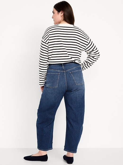 Image number 7 showing, High-Waisted Wow Barrel Ankle Jeans