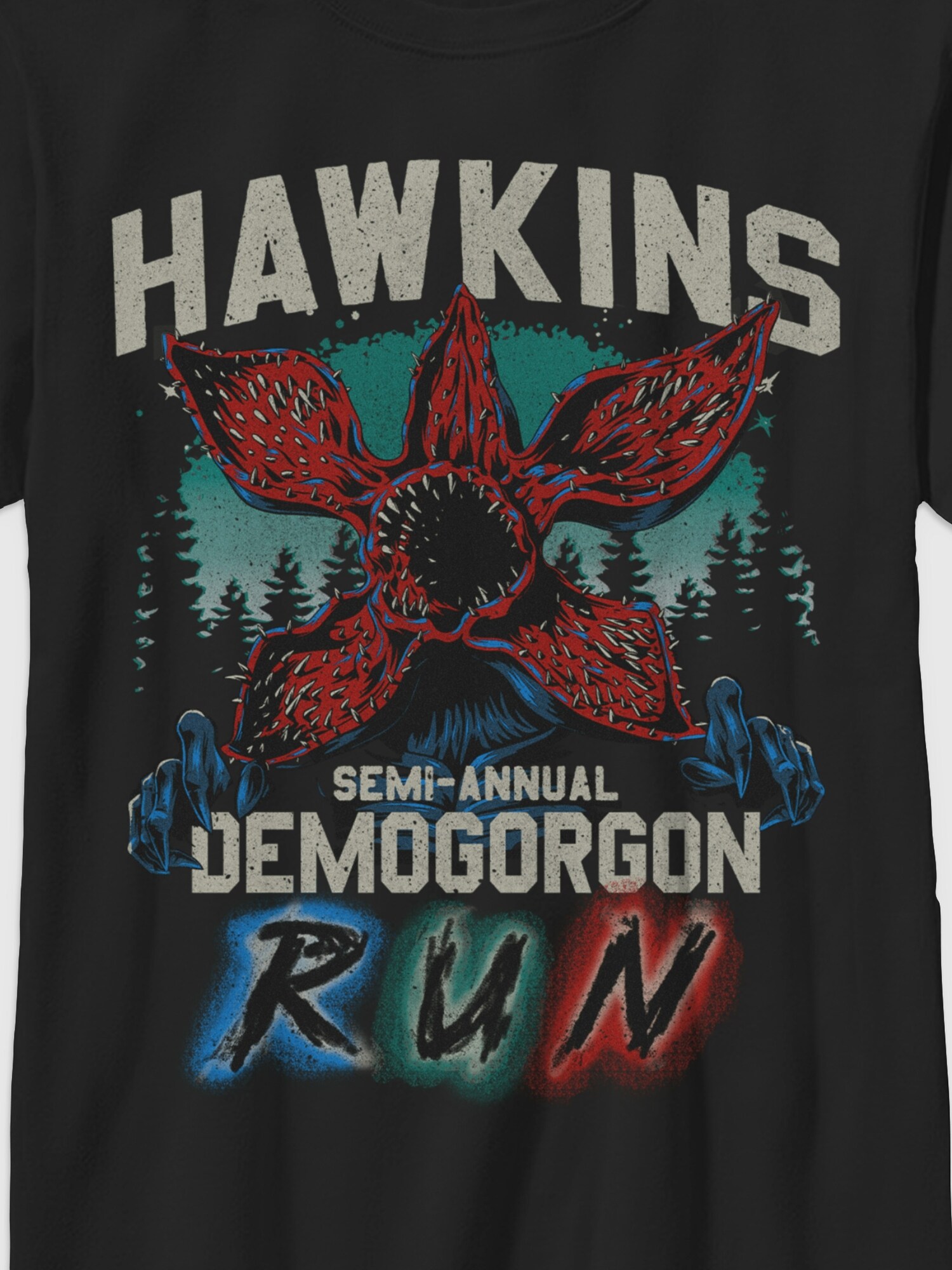 Детская футболка Old Navy Stranger Things Hawkins Runner Graphic, цвет: Чёрный — фото 2