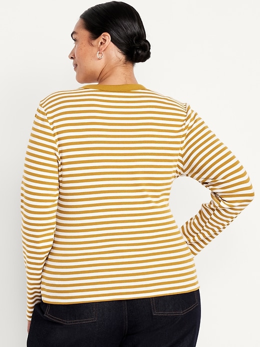 Image number 8 showing, Snug Long-Sleeve Crew-Neck T-Shirt