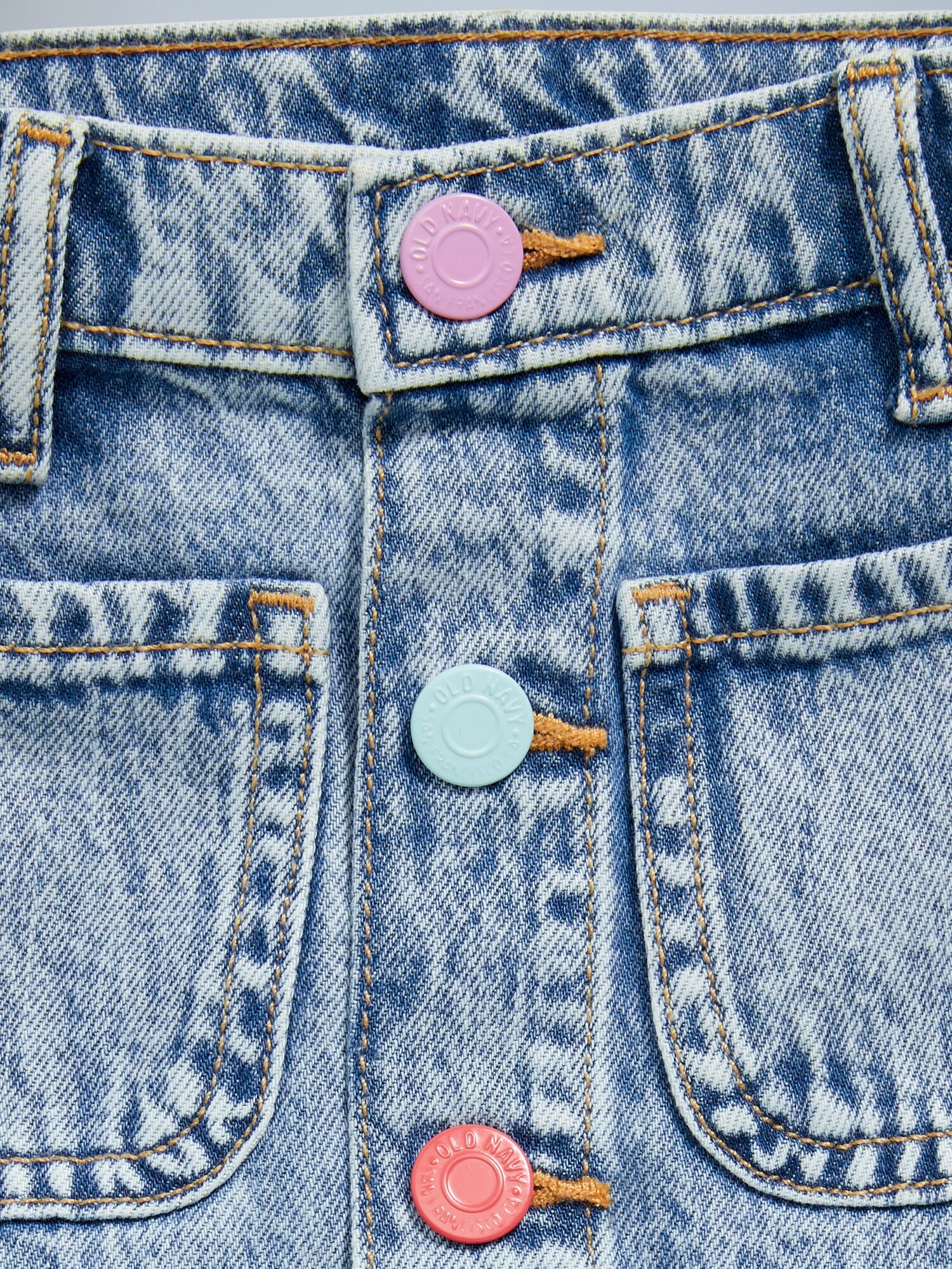Юбка Old Navy High-Waisted Button-Front Jean Skirt для девочек-малышей, цвет: Светлая варка — фото 4