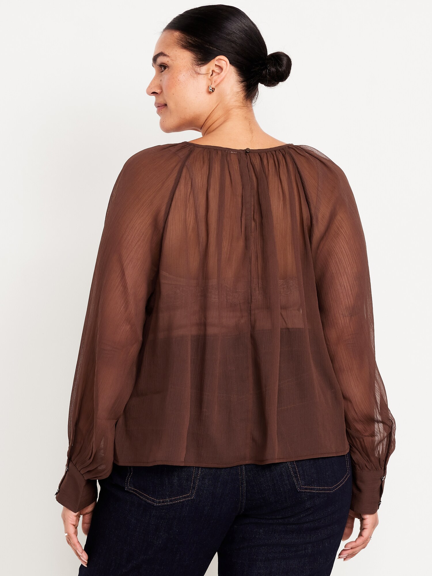 Женский топ Old Navy Shirred Chiffon Long-Sleeve Top, цвет: Earthen — фото 6
