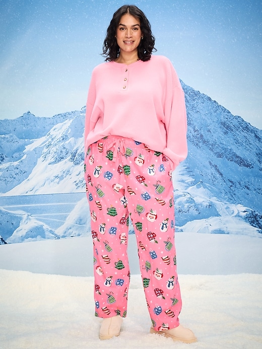 Image number 6 showing, Mid-Rise Printed Flannel Pajama Pants for Women