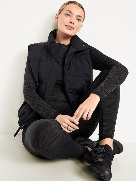 Image number 3 showing, Seamless Jacquard Mock-Neck Half-Zip Top