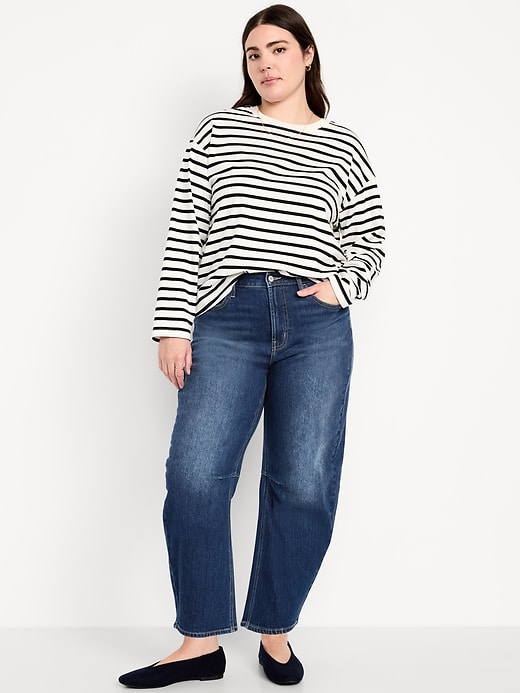 Image number 7 showing, High-Waisted Wow Barrel Ankle Jeans