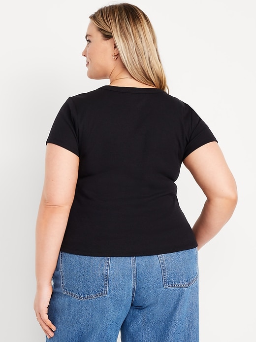 Image number 8 showing, Snug V-Neck T-Shirt