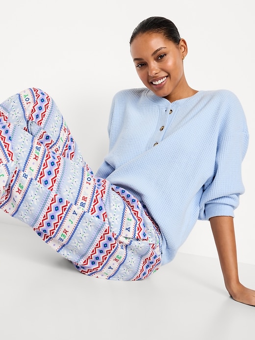 Image number 3 showing, Oversized Cozy Waffle Henley Top