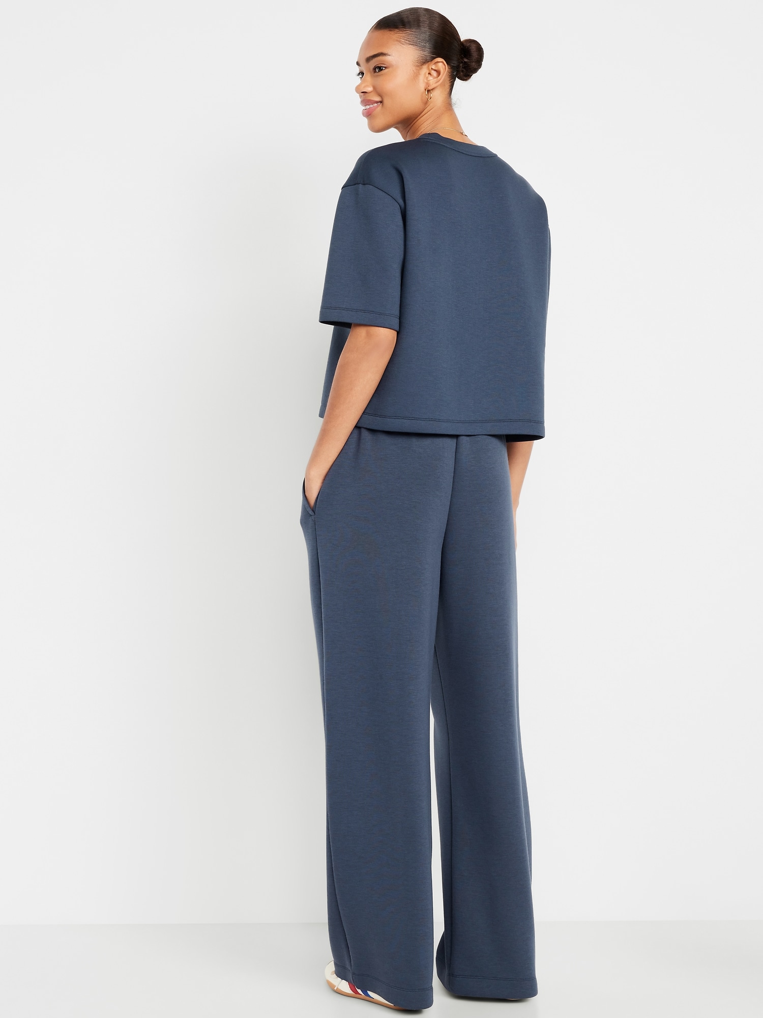 Image number 2 showing, High-Waisted Bounce Fleece Wide-Leg Sweatpants