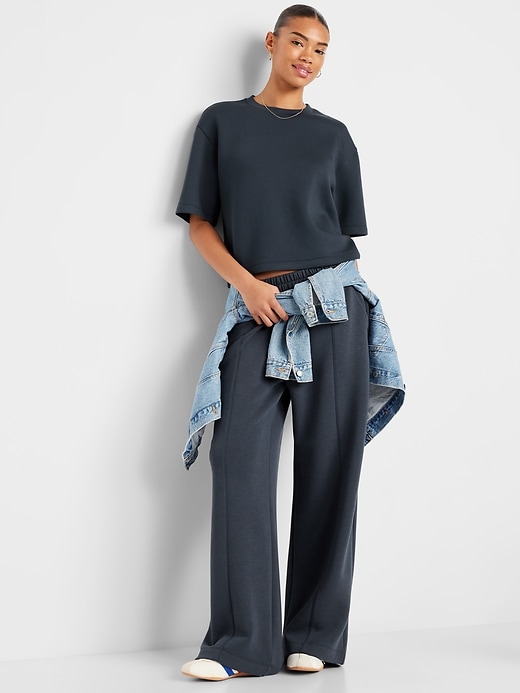 Image number 3 showing, Bounce Fleece Relaxed Short-Sleeve Top