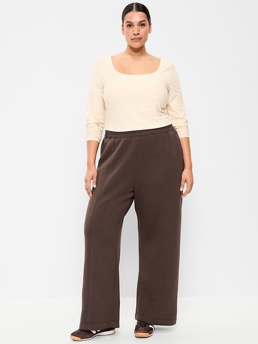 Image number 7 showing, High-Waisted Bounce Fleece Wide-Leg Sweatpants