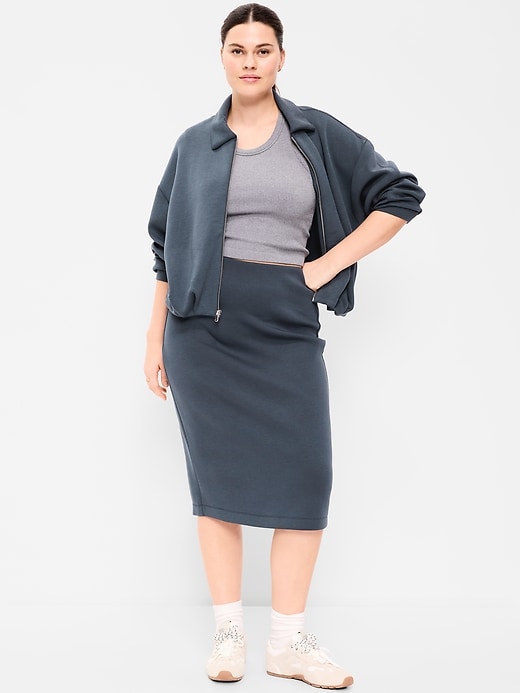 Image number 4 showing, Extra High-Waisted Bounce Fleece Midi Skirt