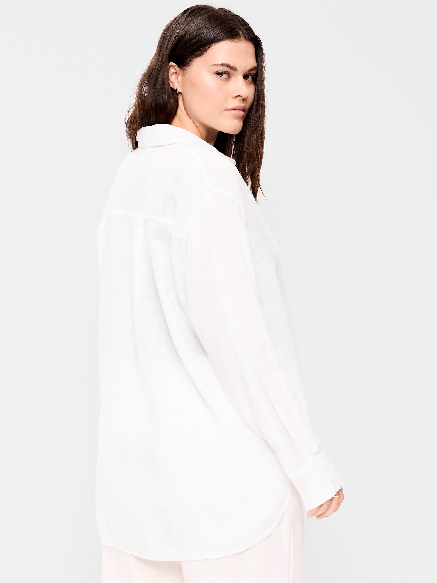 Image number 6 showing, Linen-Blend Loose Button-Down Shirt