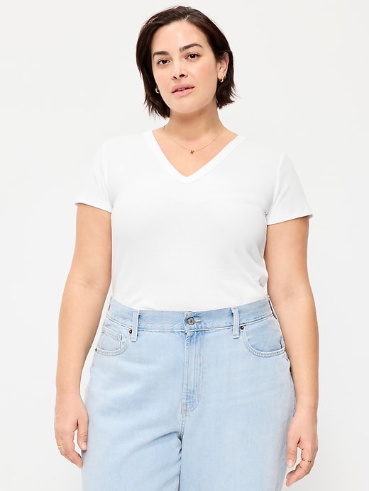 Image number 7 showing, Snug V-Neck T-Shirt