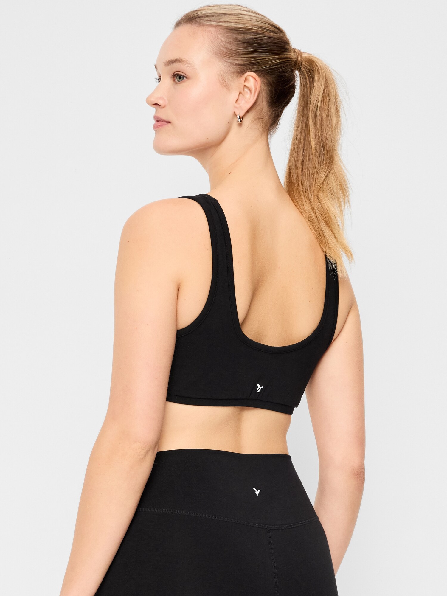 Спортивное бра PowerChill, лёгкая поддержка — Old Navy, цвет: Чёрный — фото 6
