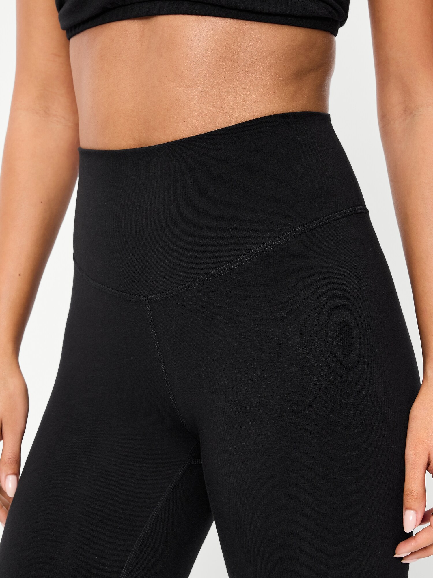Женские леггинсы Old Navy High-Waisted PowerChill 7/8 Cotton, цвет: Чёрный — фото 4