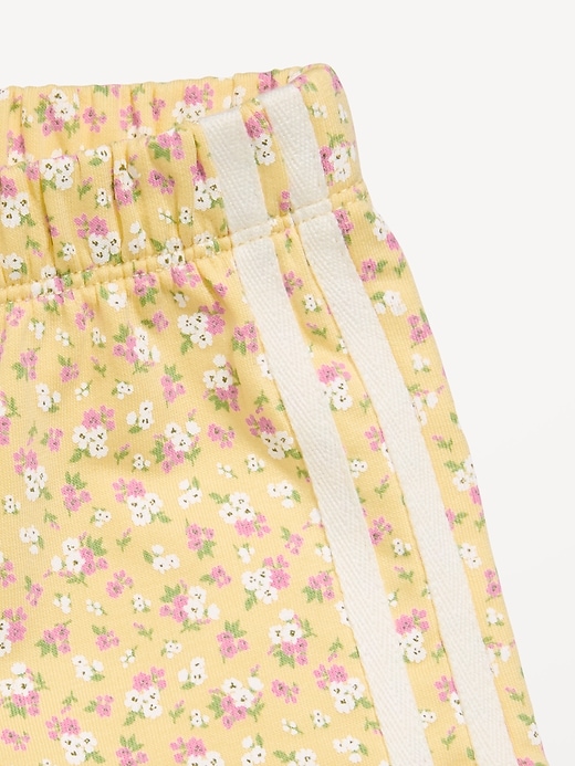 Image number 2 showing, Printed Long-Sleeve Sweatshirt and Shorts Set for Toddler Girls