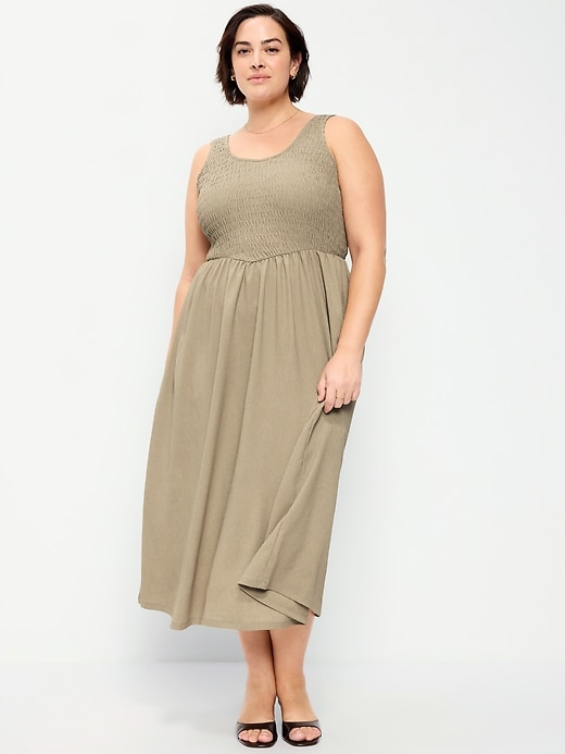 Image number 7 showing, Fit & Flare Sleeveless Smocked-Bodice Midi Dress