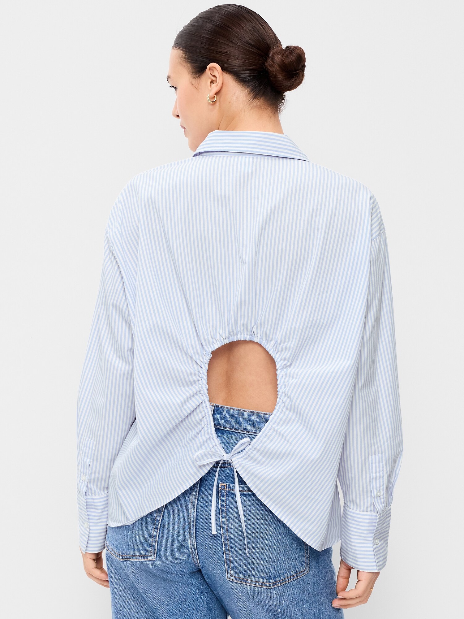 Женская рубашка Old Navy Tie-Back Button-Down, цвет: Синий полосатый — фото 6