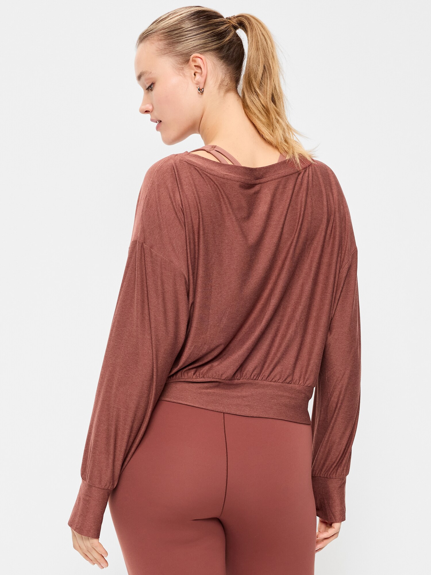 Женский топ Old Navy CloudMotion Boatneck Top, цвет: Тёмно-бордовый — фото 6