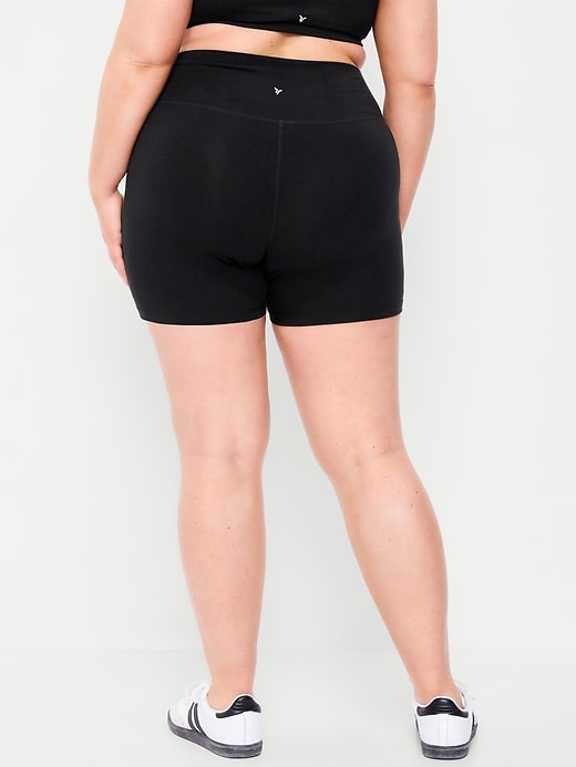 Image number 7 showing, High-Waisted PowerChill Biker Shorts -- 5-inch inseam
