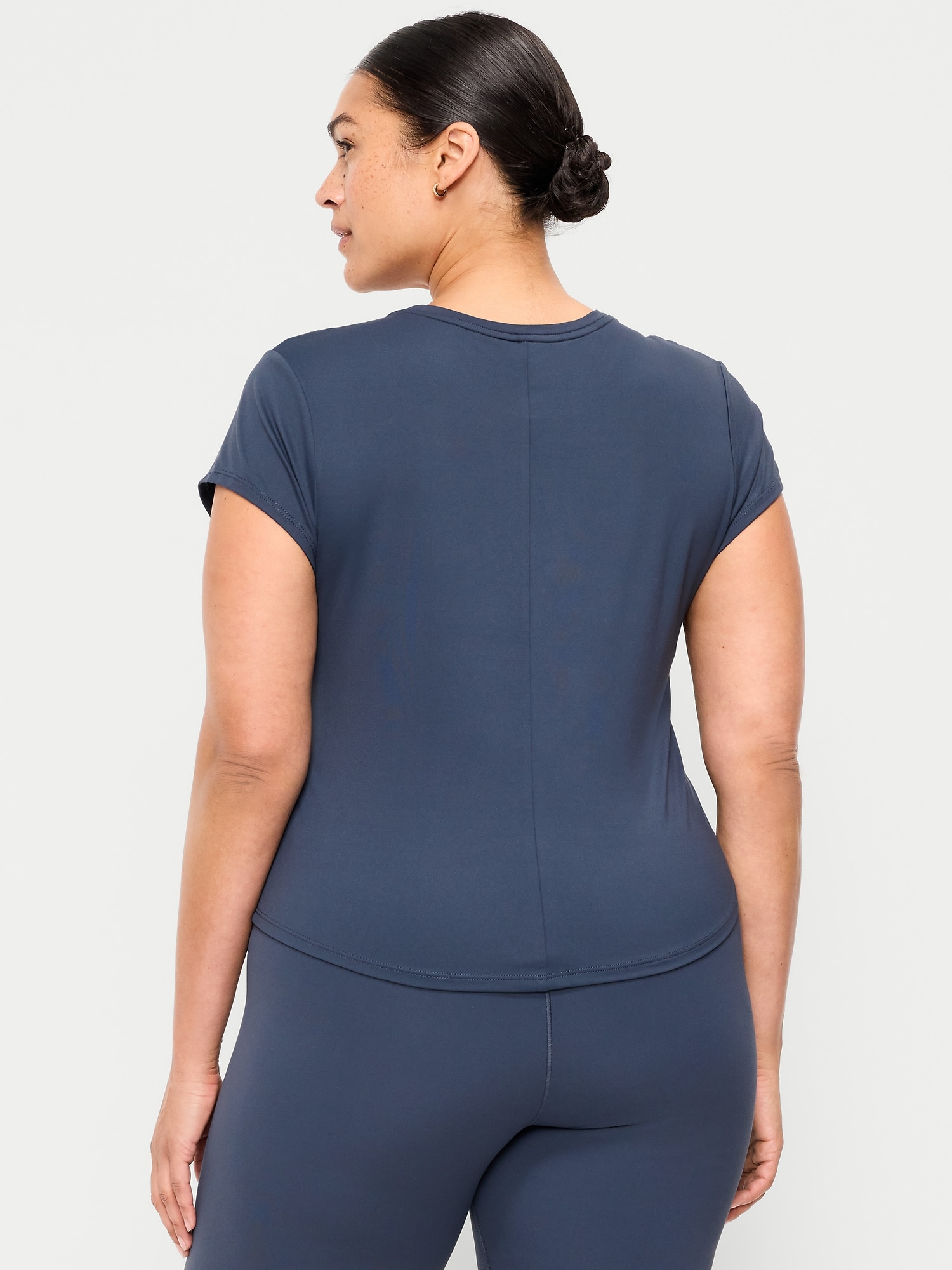 StudioSmooth Short-Sleeve Base Layer Top