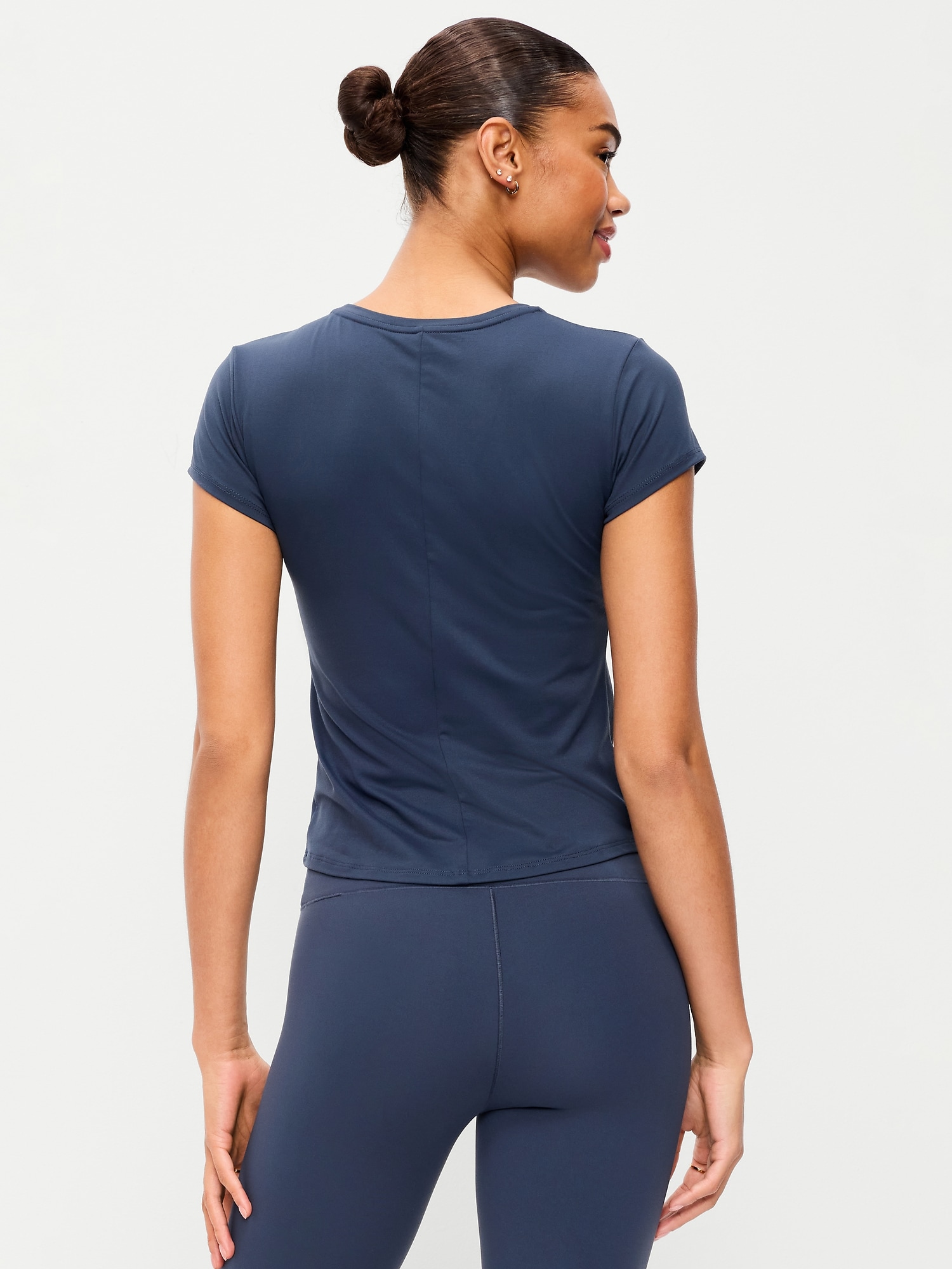 StudioSmooth Short-Sleeve Base Layer Top