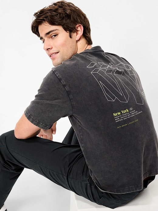 Image number 3 showing, Heavyweight Graphic Cropped T-Shirt