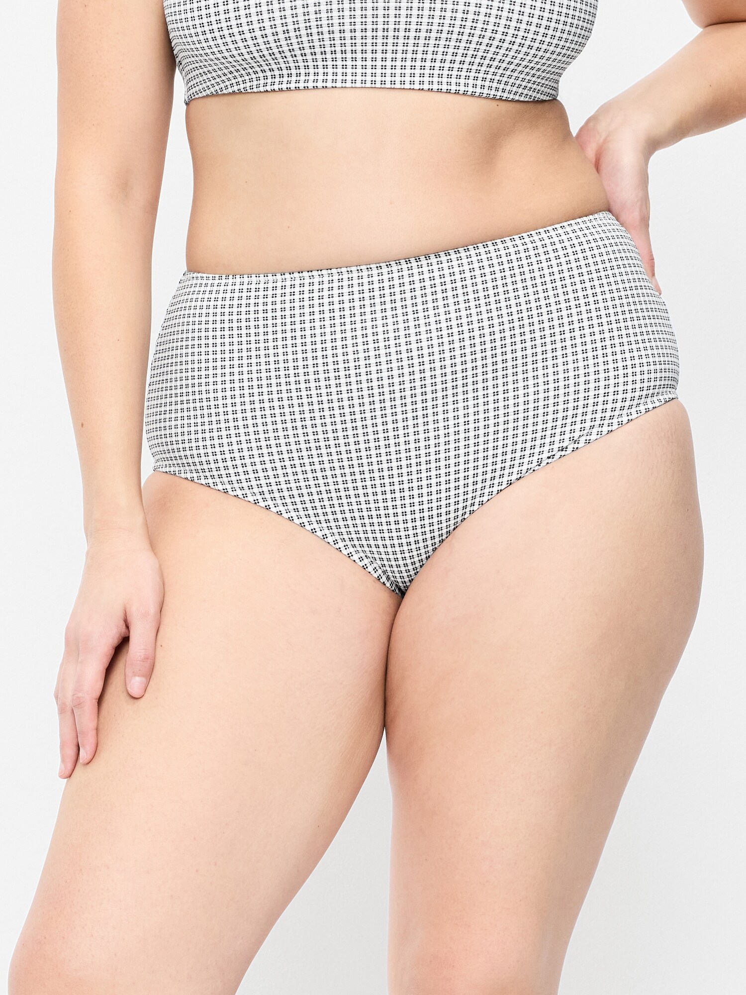 Низ бикини, крой бикини, высокая посадка, в рубчик — Old Navy, цвет: Чёрный / Белый в мелкую клетку — фото 5