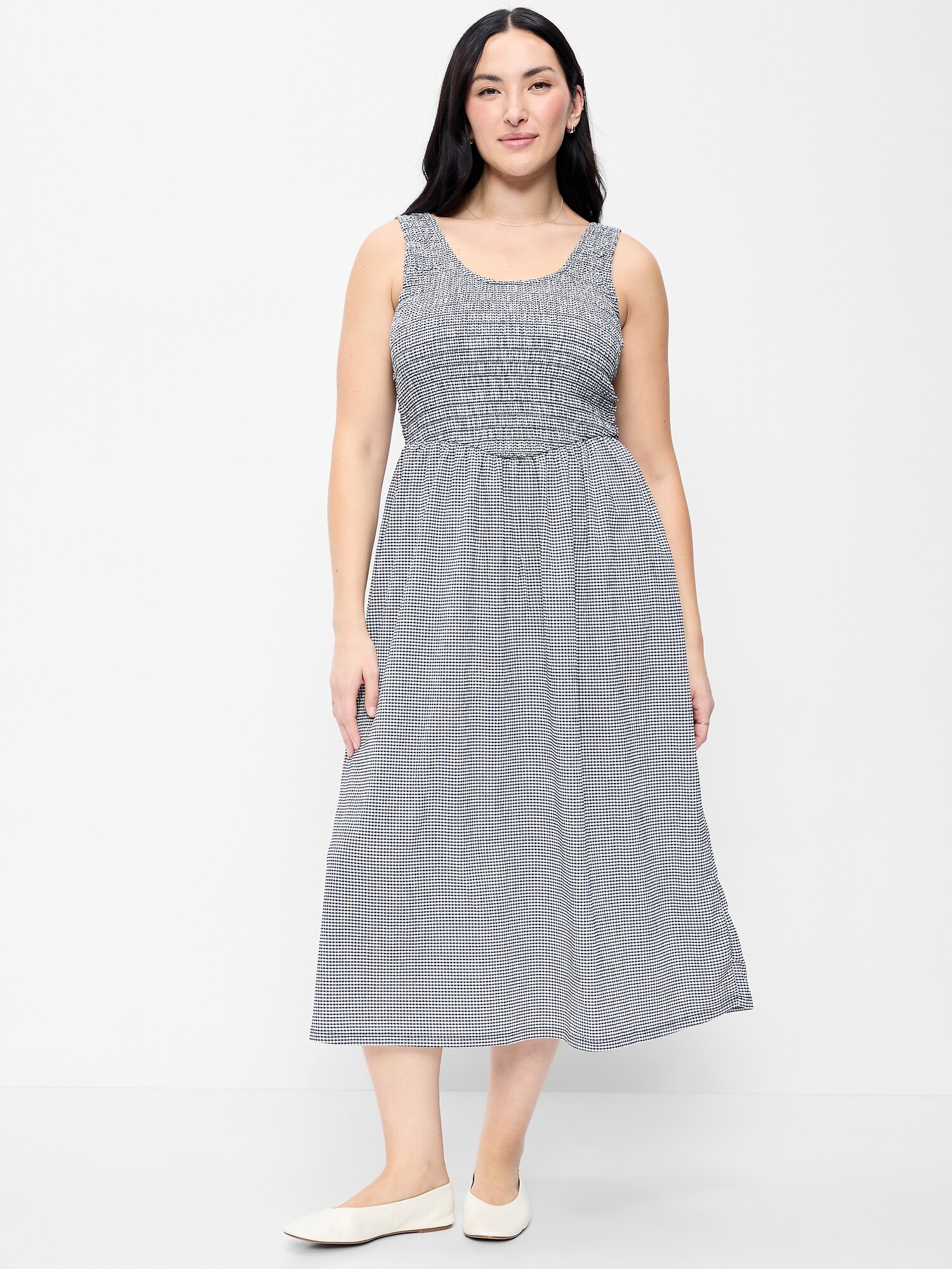 Женское платье Old Navy Fit & Flare Lightweight Smocked-Bodice Midi, цвет: Тёмно-синий клетчатый — фото 6