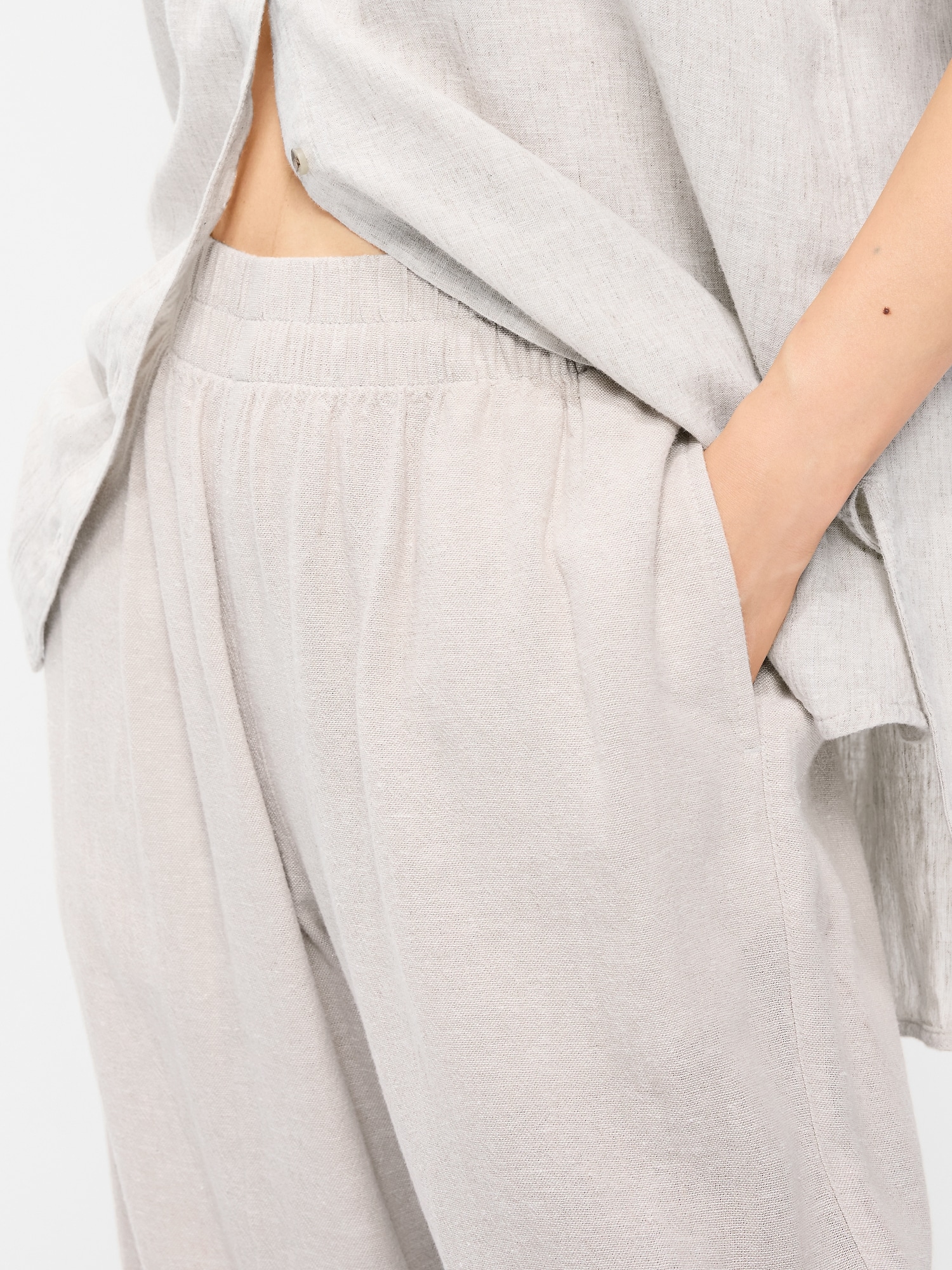 High-Waisted Linen-Blend Straight Ankle Pants