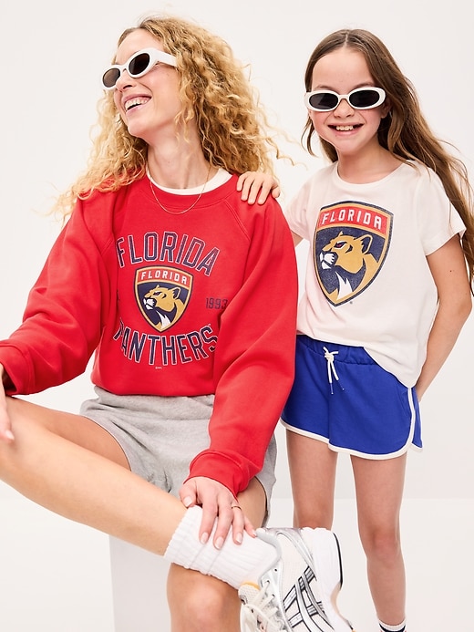 Image number 3 showing, NHL Crew-Neck Sweatshirt for Women