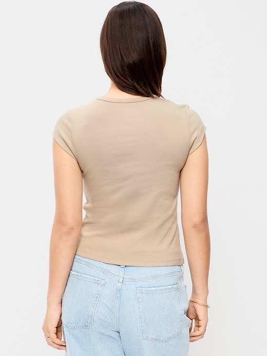Image number 7 showing, Snug V-Neck Crop T-Shirt