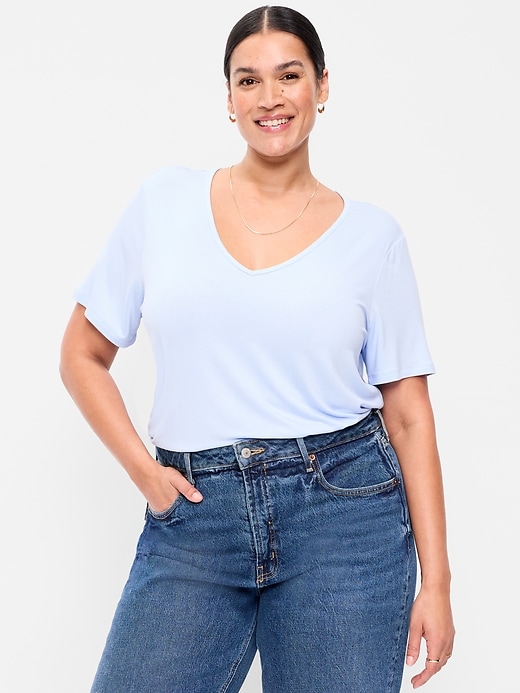 Image number 5 showing, Luxe V-Neck T-Shirt