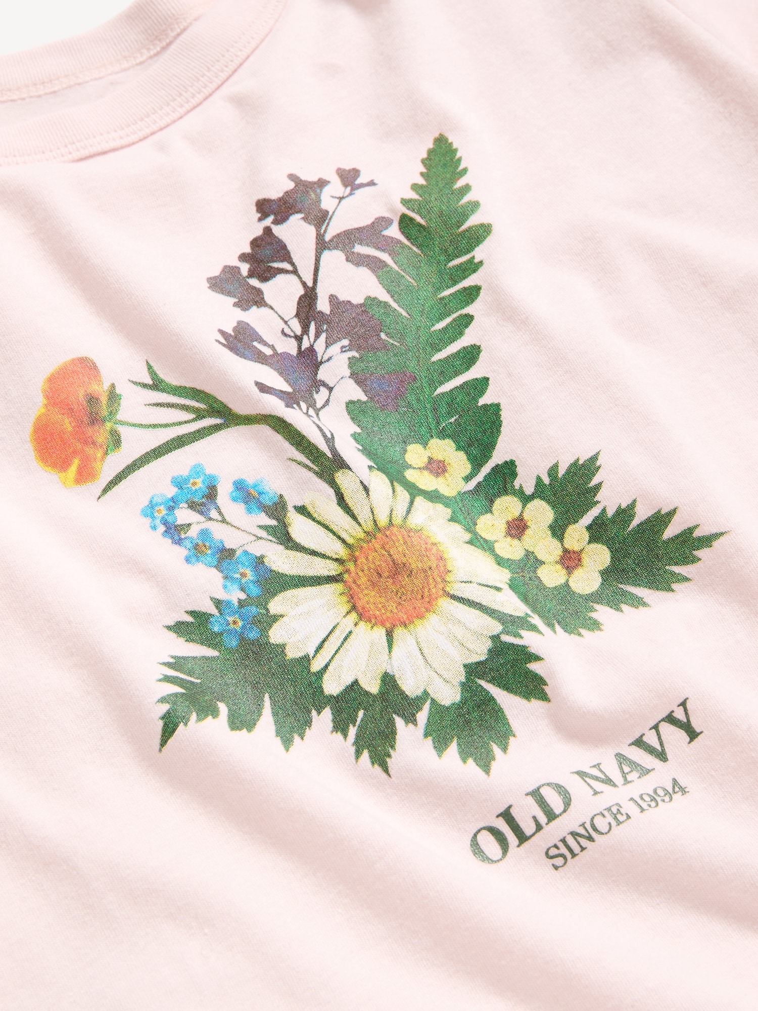 Image number 4 showing, EveryWear Crew-Neck Logo-Graphic T-Shirt